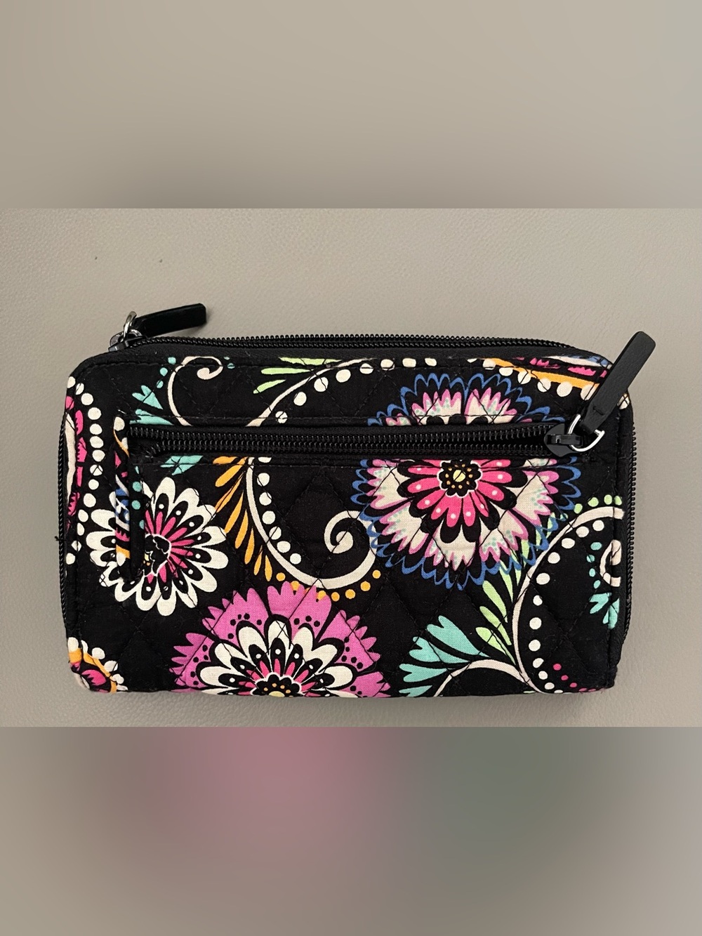 Vera Bradley Quilted Turn Lock Wallet in Retired Bandana Swirl Pattern - Picture 4 of 8
